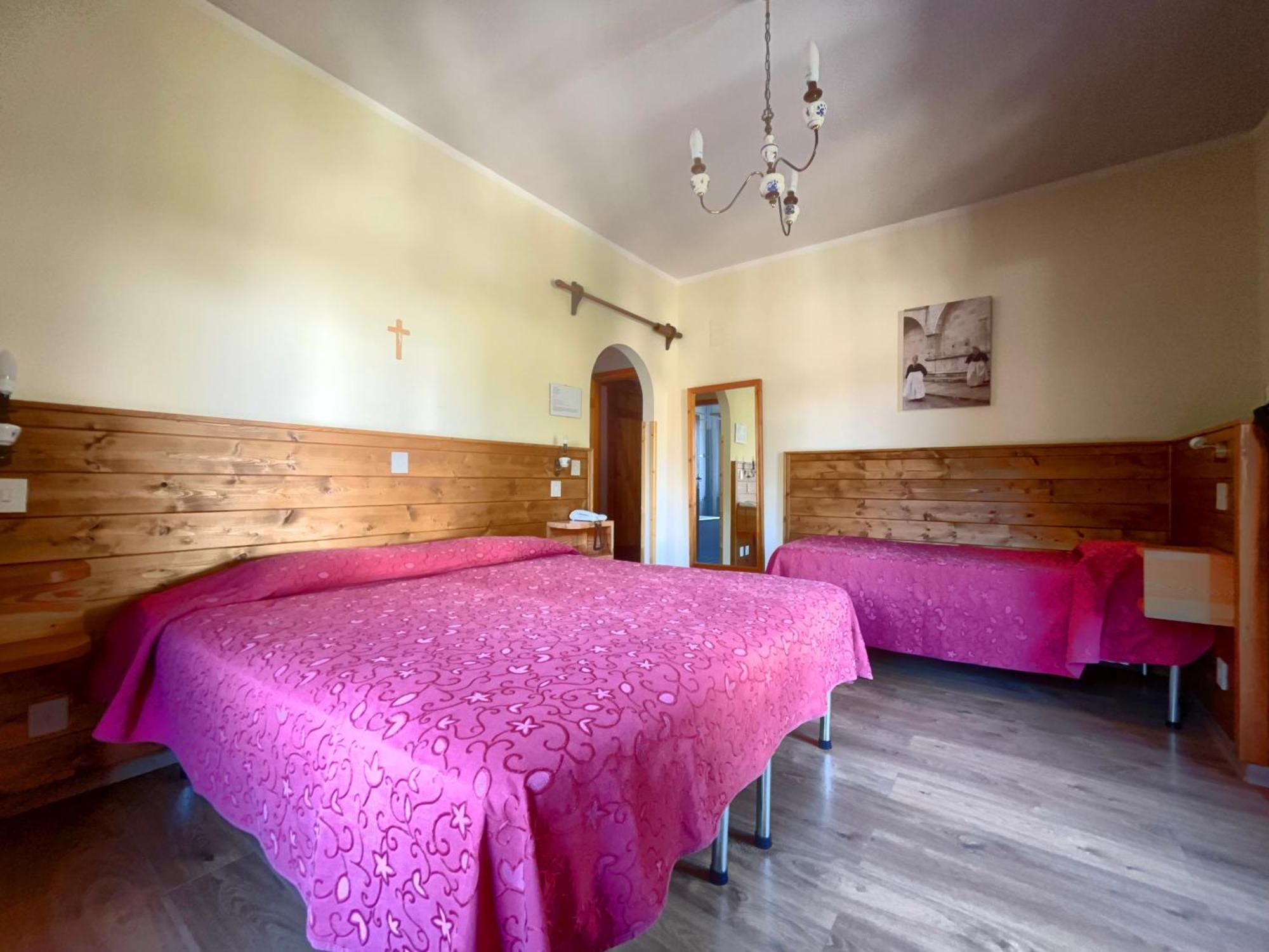 Hotel Garni Mille Pini 스칸노 외부 사진